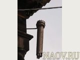 Фрагмент водосточной трубы. Разваляев Е.О., фотография 2010 года
