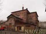 Вид с севера Николаевской больничной церкви.
Автор фотографии - Разваляев Е.О., май 2010 года