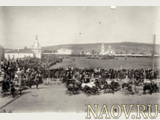 7. Вид часовни в застройке Новособорной площади. фото 1914 г. ККМ